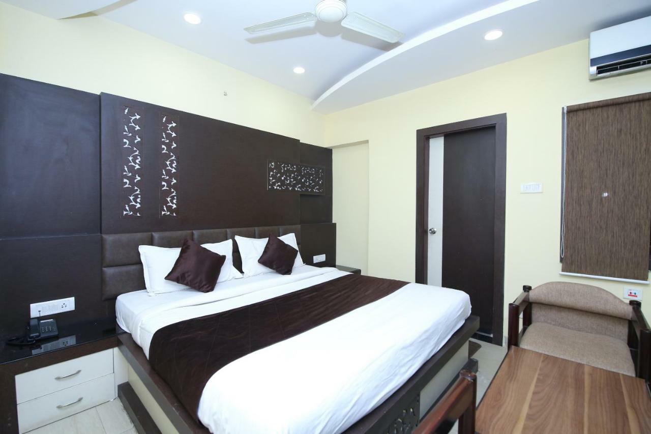 Hotel Rahul Jabalpur Esterno foto