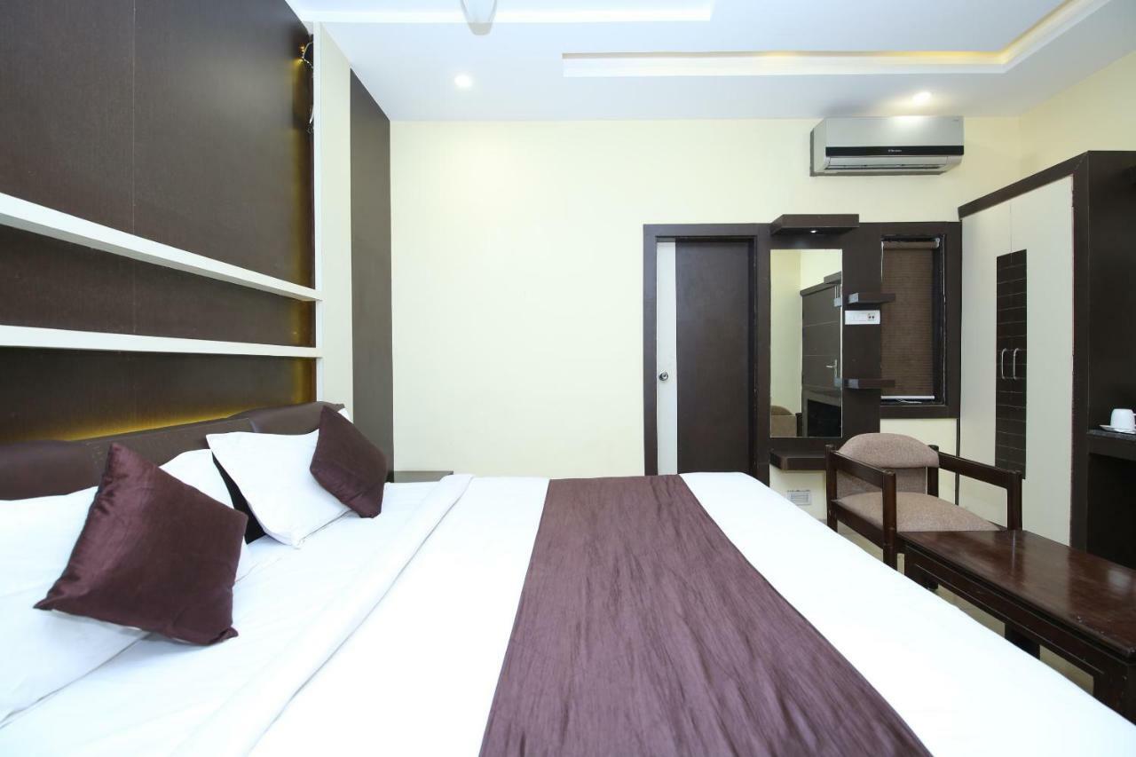Hotel Rahul Jabalpur Esterno foto