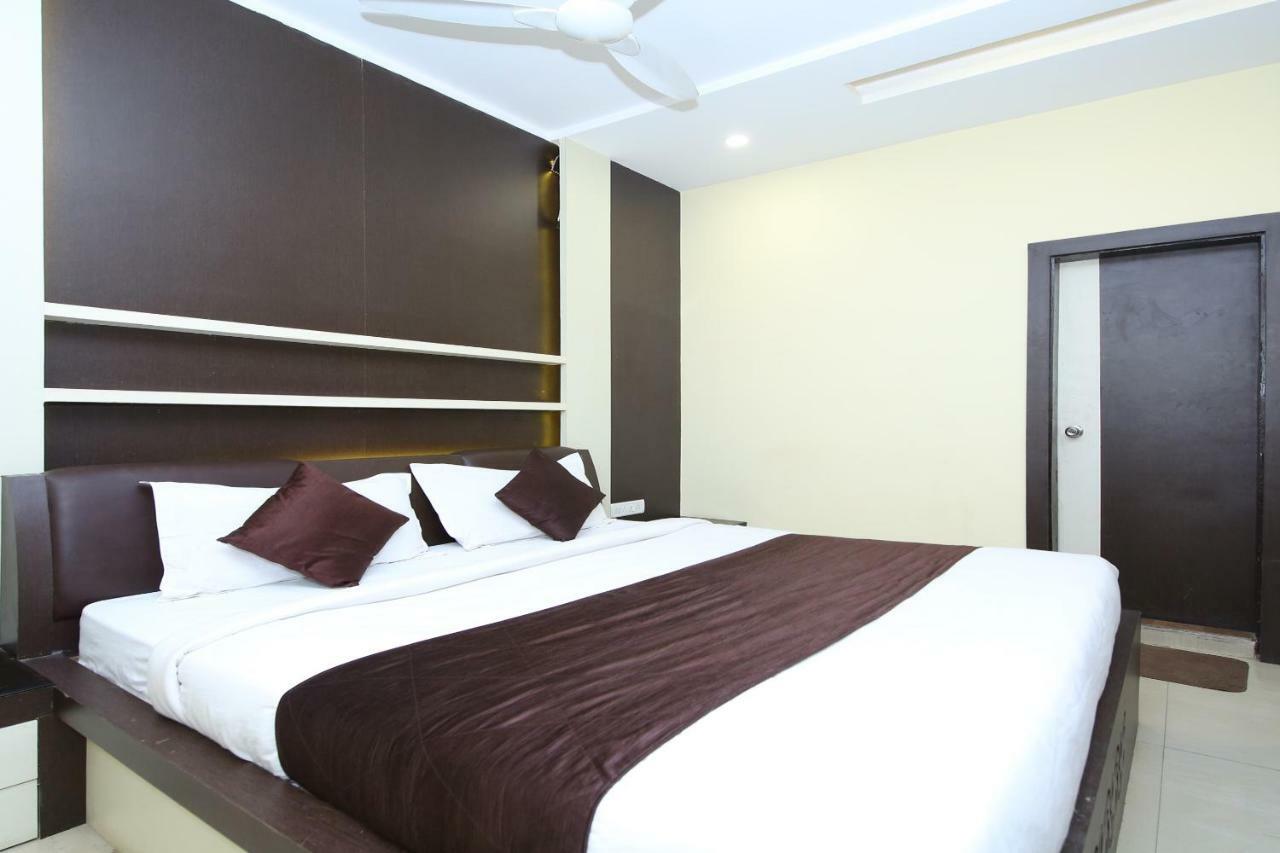 Hotel Rahul Jabalpur Esterno foto