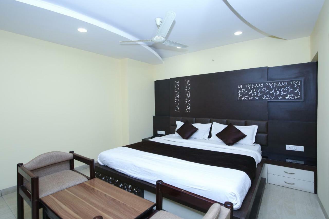 Hotel Rahul Jabalpur Esterno foto